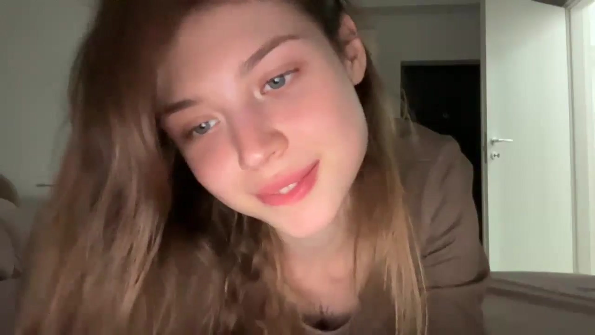 Gallery image thumbnail from Coconut_dream's myfreecams stream on, 06/04/2024, 18:01 image 11 of 20