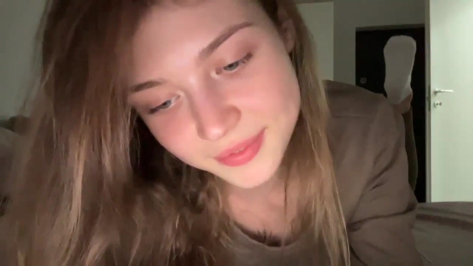 Gallery image thumbnail from Coconut_dream's myfreecams stream on, 06/04/2024, 18:01 image 15 of 20