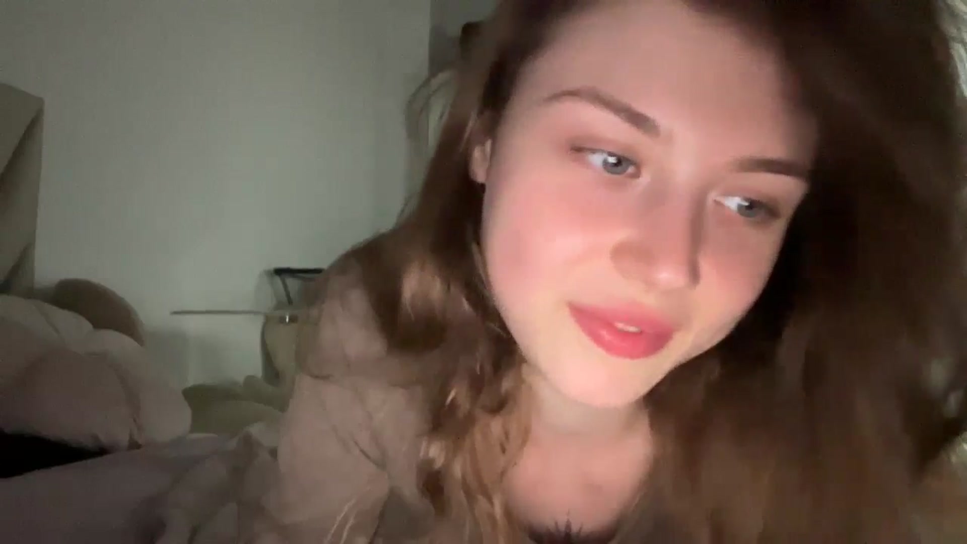 Gallery image thumbnail from Coconut_dream's myfreecams stream on, 06/04/2024, 18:01 image 19 of 20