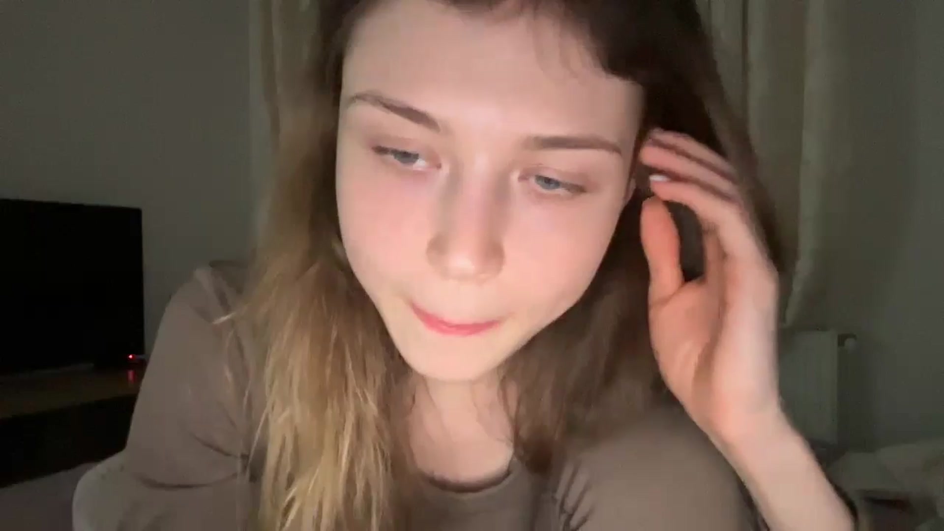 Gallery image thumbnail from Coconut_dream's myfreecams stream on, 06/04/2024, 19:27 image 11 of 20
