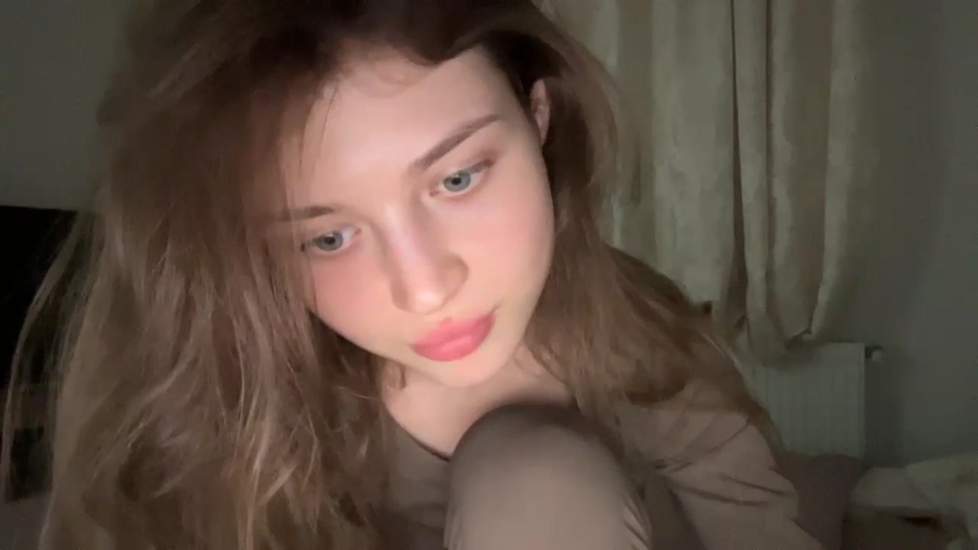 Gallery image thumbnail from Coconut_dream's myfreecams stream on, 06/04/2024, 19:27 image 10 of 20