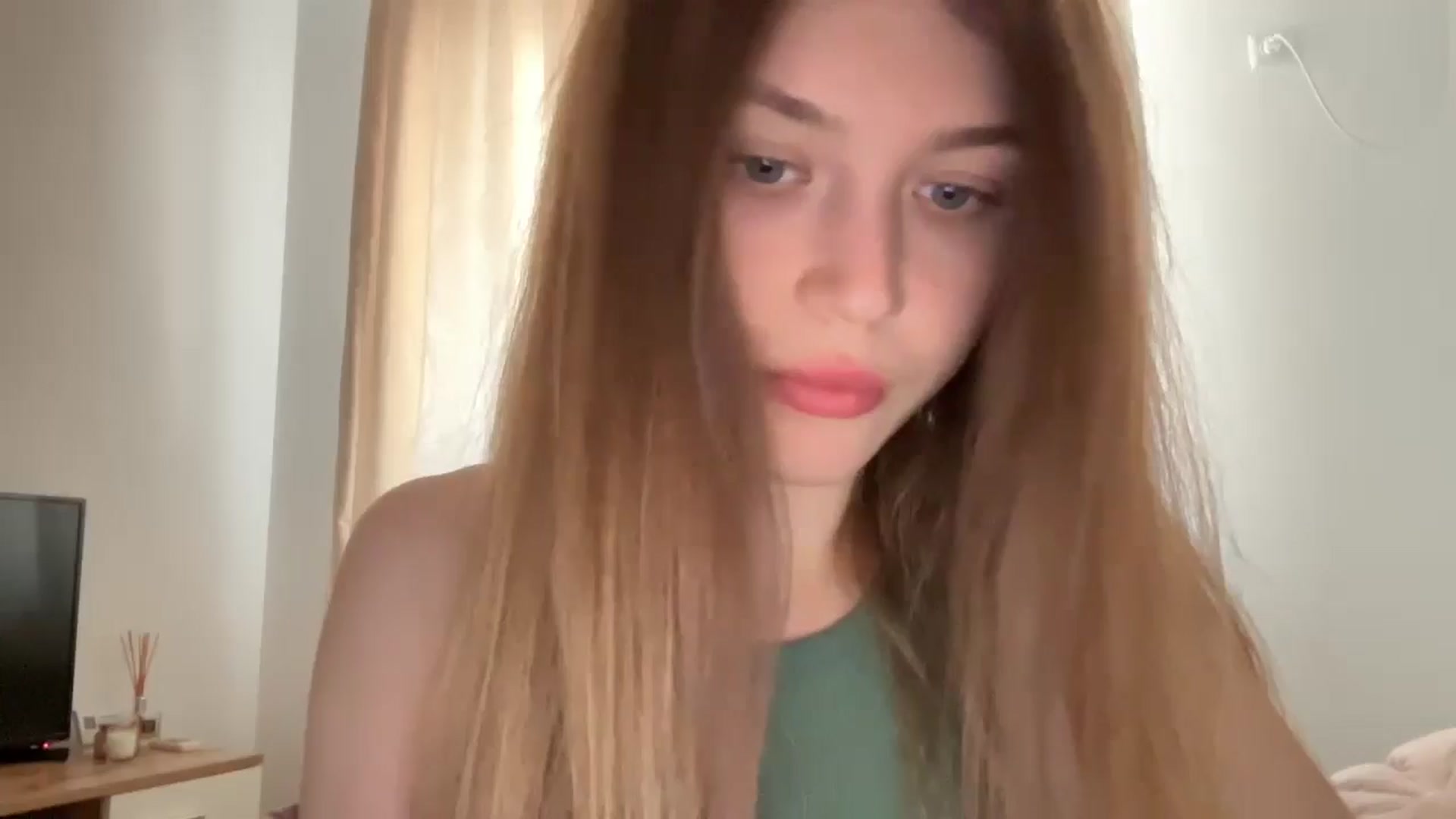 Gallery image thumbnail from Coconut_dream's myfreecams stream on, 06/06/2024, 06:58 image 2 of 20