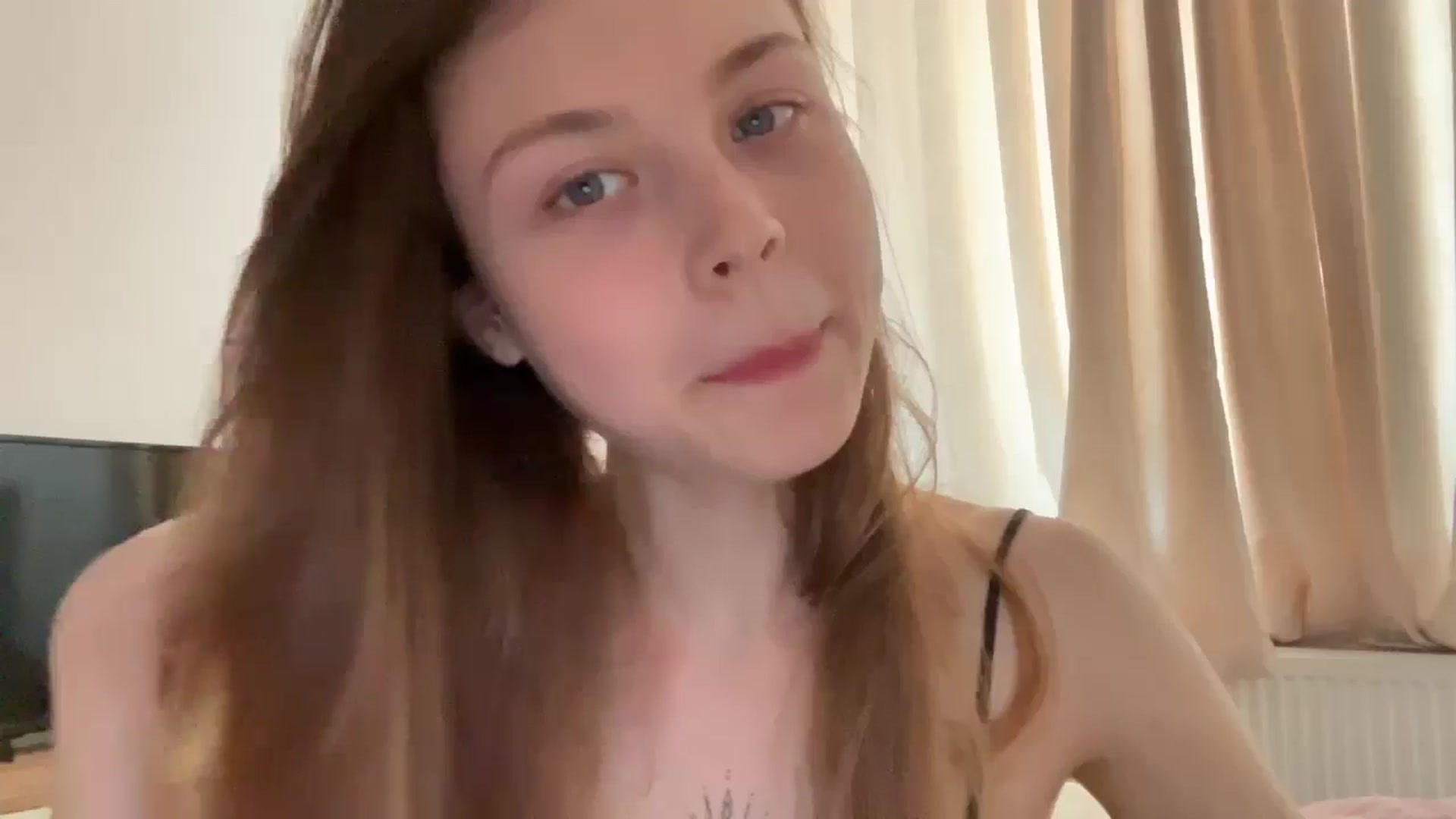 Gallery image thumbnail from Coconut_dream's myfreecams stream on, 06/06/2024, 09:08 image 10 of 20