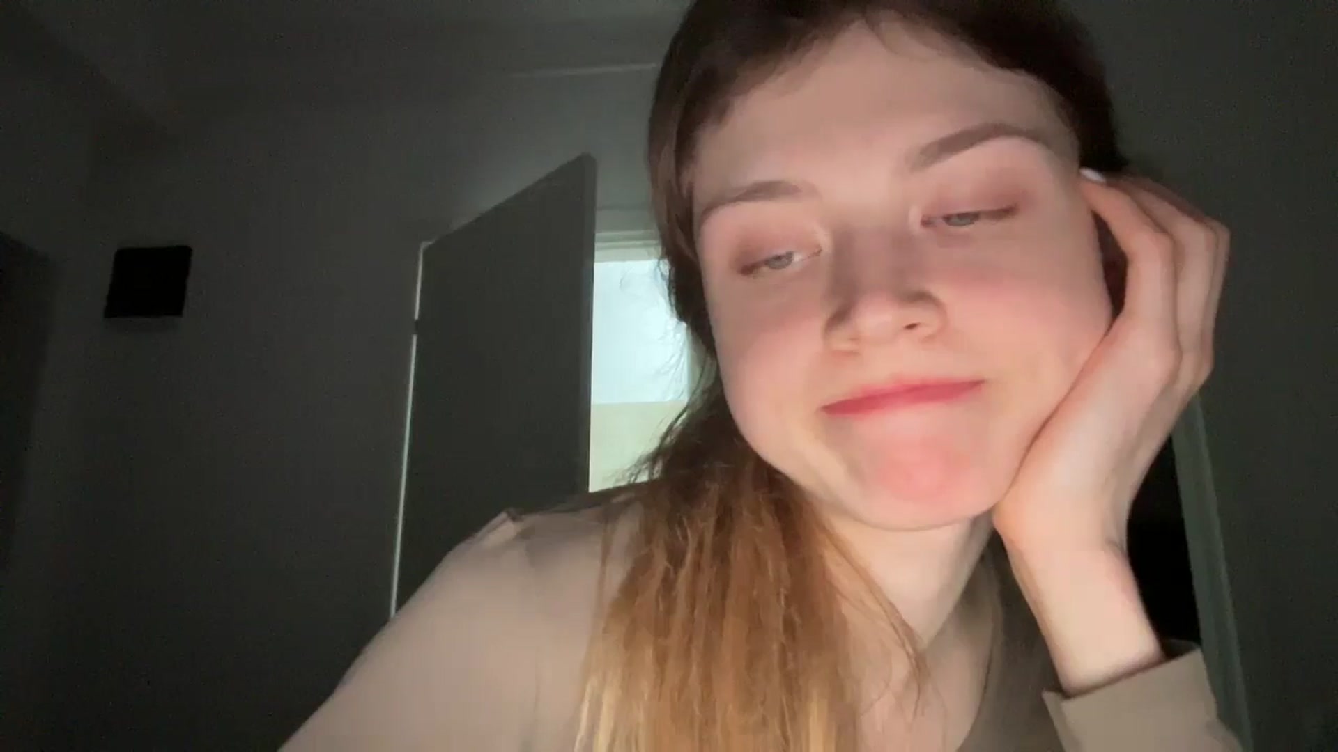 Gallery image thumbnail from Coconut_dream's myfreecams stream on, 06/08/2024, 20:09 image 18 of 20