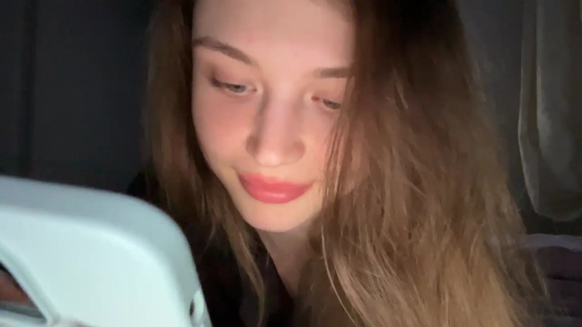 Gallery image thumbnail from Coconut_dream's myfreecams stream on, 06/08/2024, 23:00 image 7 of 20