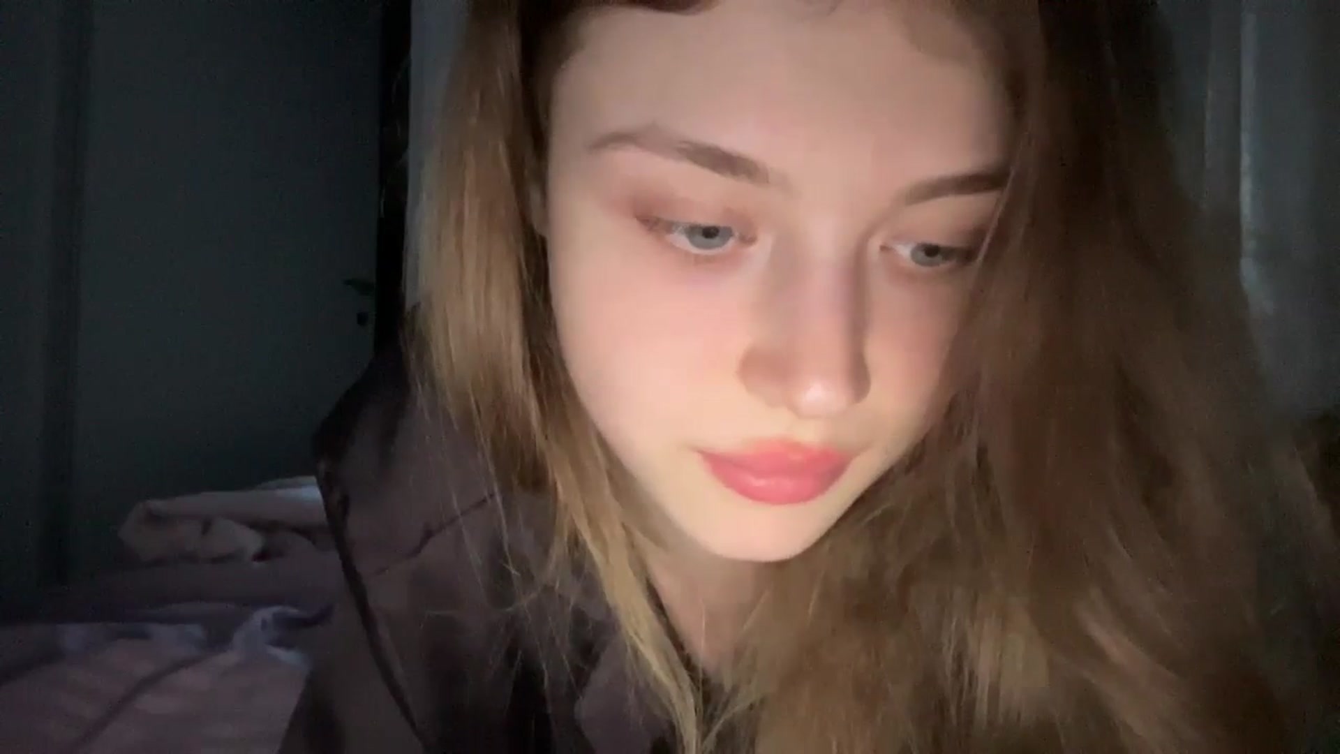 Gallery image thumbnail from Coconut_dream's myfreecams stream on, 06/08/2024, 23:00 image 5 of 20