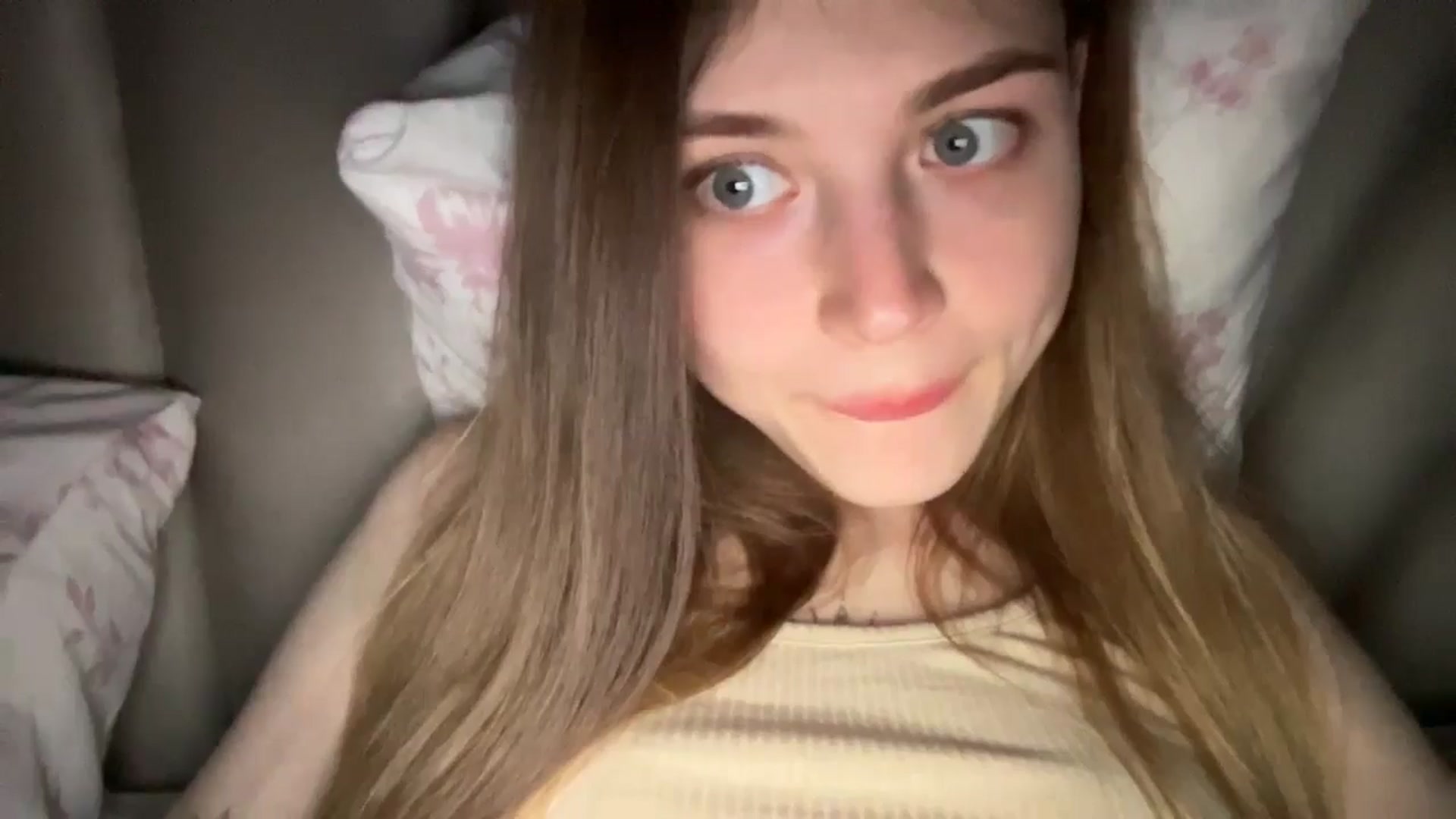 Gallery image thumbnail from Coconut_dream's myfreecams stream on, 06/09/2024, 20:37 image 13 of 20