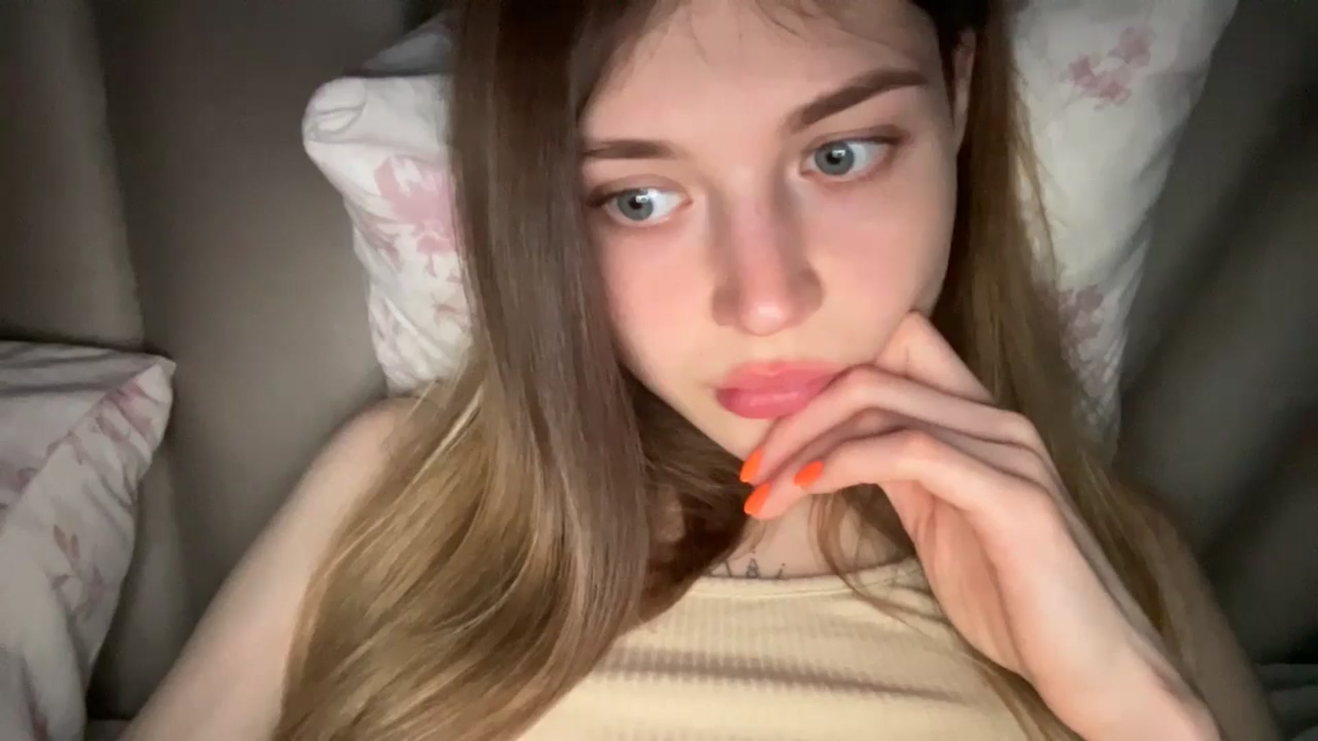 Gallery image thumbnail from Coconut_dream's myfreecams stream on, 06/09/2024, 20:37 image 2 of 20