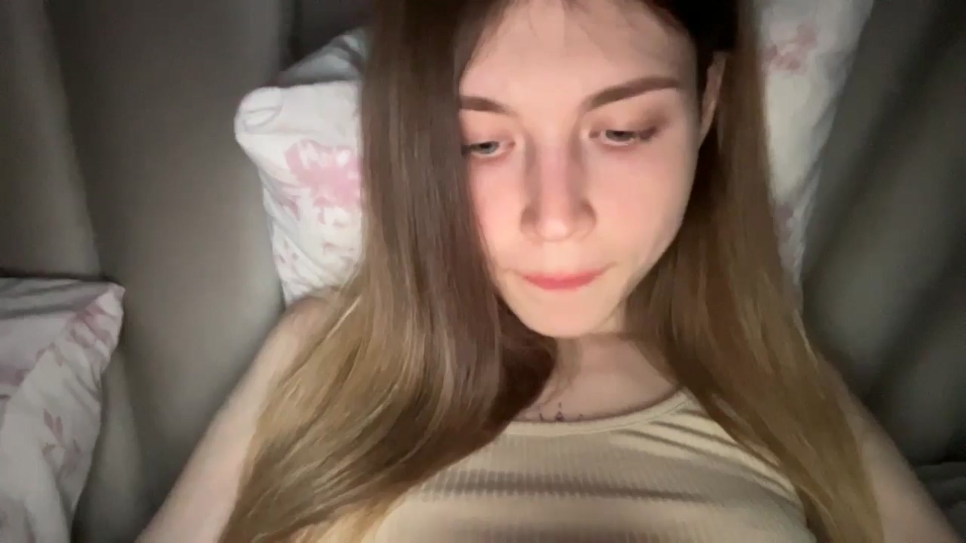 Gallery image thumbnail from Coconut_dream's myfreecams stream on, 06/09/2024, 20:55 image 6 of 20