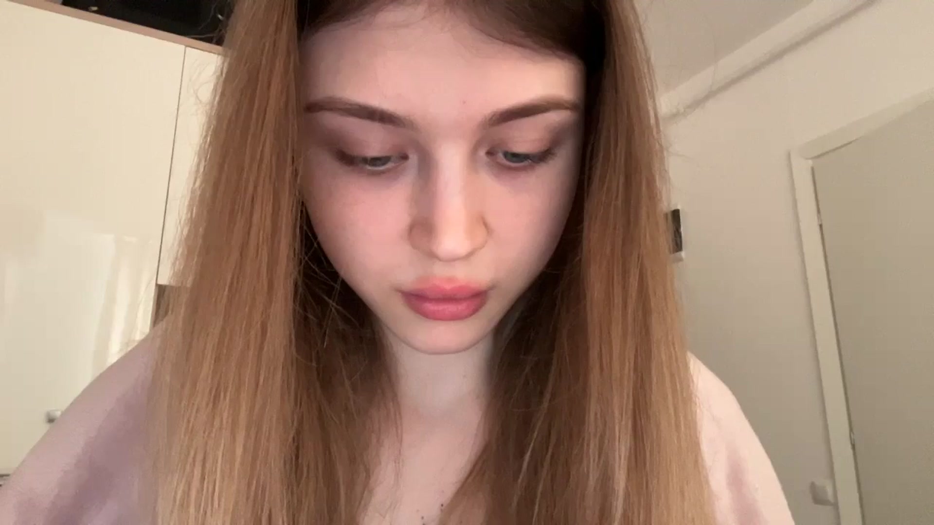 Gallery image thumbnail from Coconut_dream's myfreecams stream on, 06/10/2024, 08:03 image 13 of 20