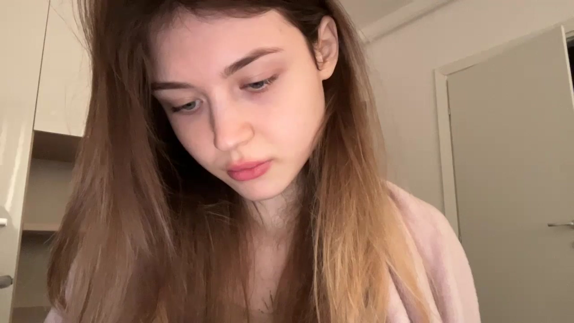 Gallery image thumbnail from Coconut_dream's myfreecams stream on, 06/10/2024, 08:03 image 2 of 20