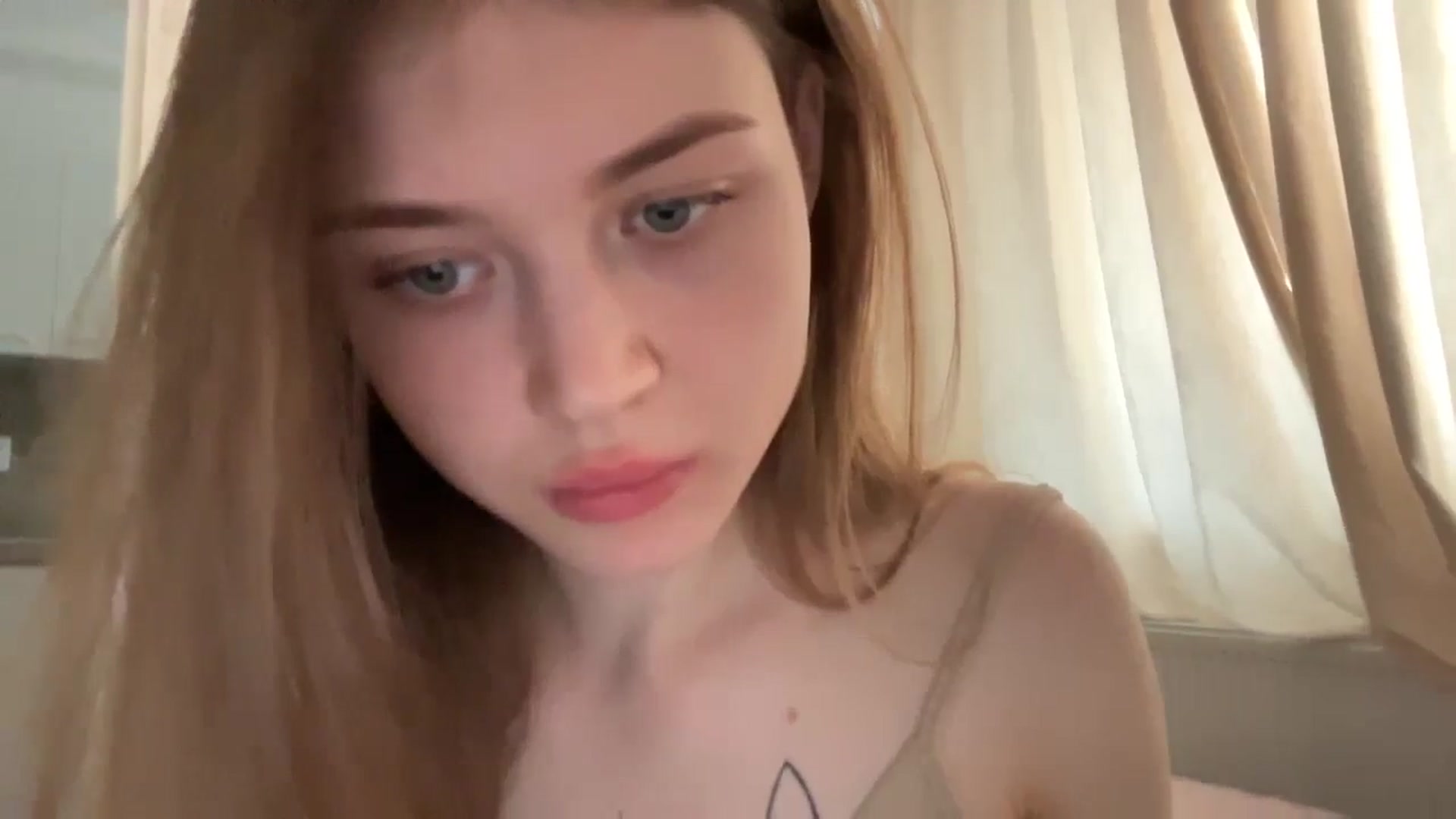 Gallery image thumbnail from Coconut_dream's myfreecams stream on, 06/10/2024, 09:35 image 6 of 20