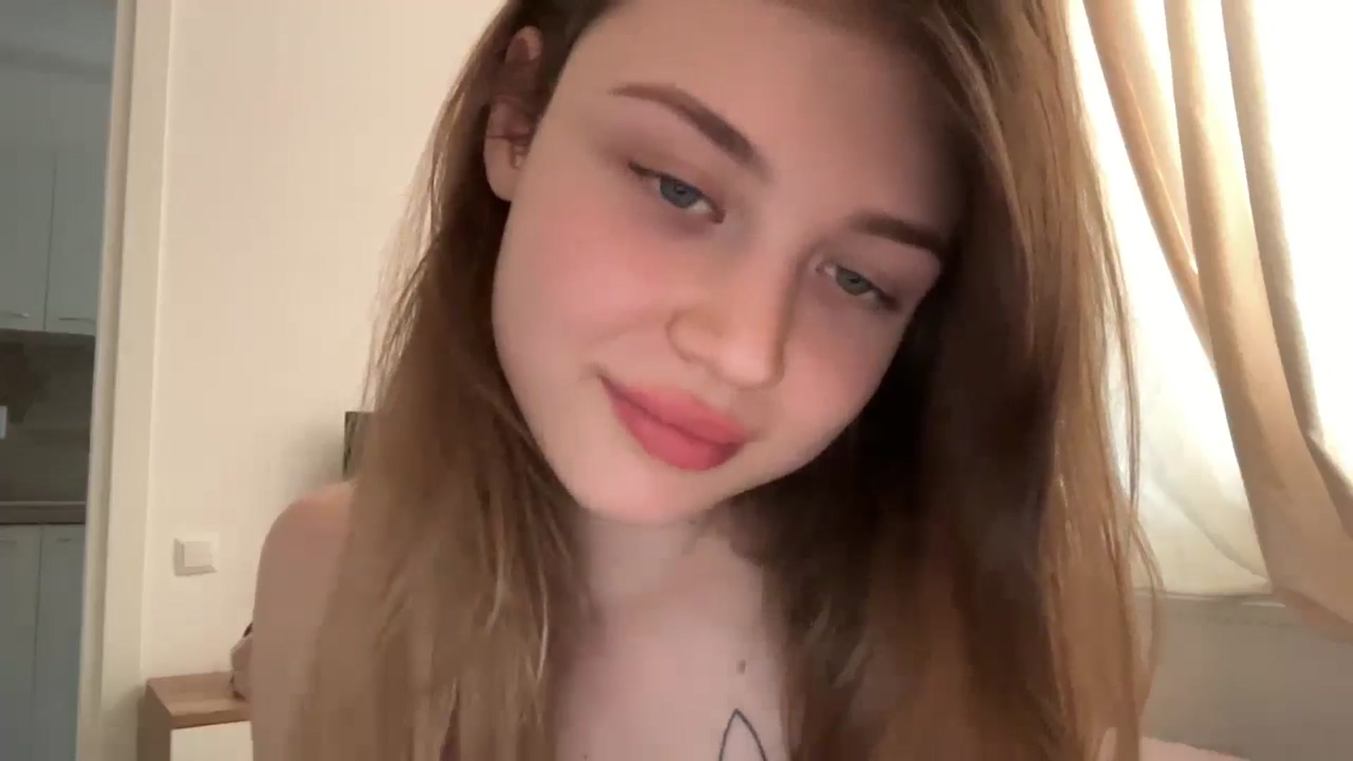 Gallery image thumbnail from Coconut_dream's myfreecams stream on, 06/10/2024, 09:35 image 14 of 20