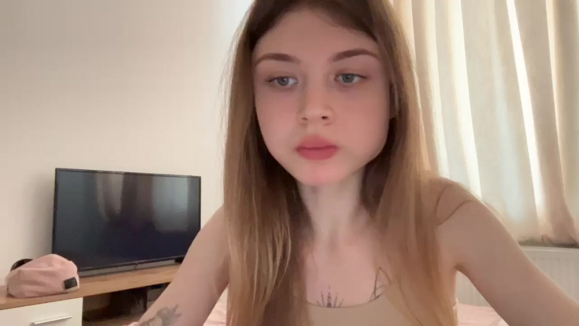Gallery image thumbnail from Coconut_dream's myfreecams stream on, 06/10/2024, 10:15 image 12 of 20