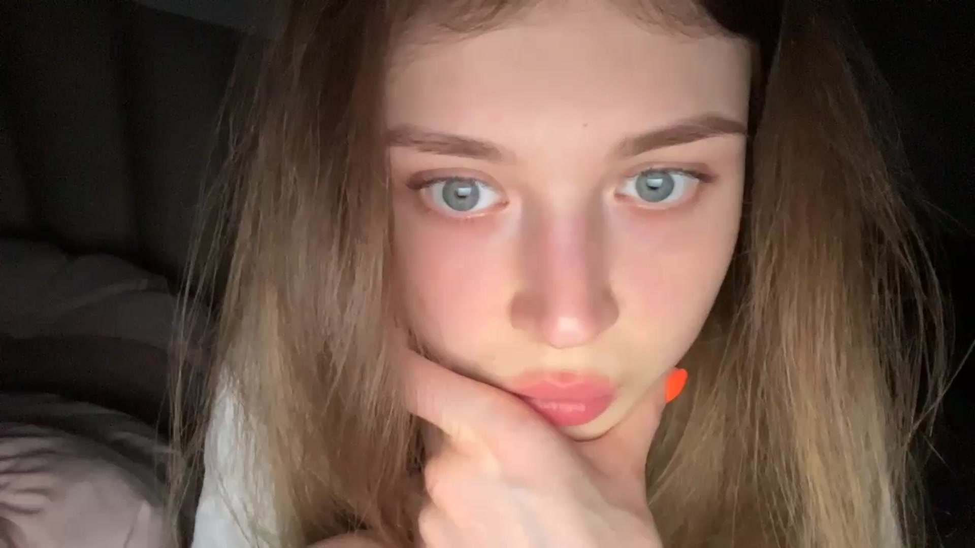 Gallery image thumbnail from Coconut_dream's myfreecams stream on, 06/10/2024, 19:23 image 6 of 20
