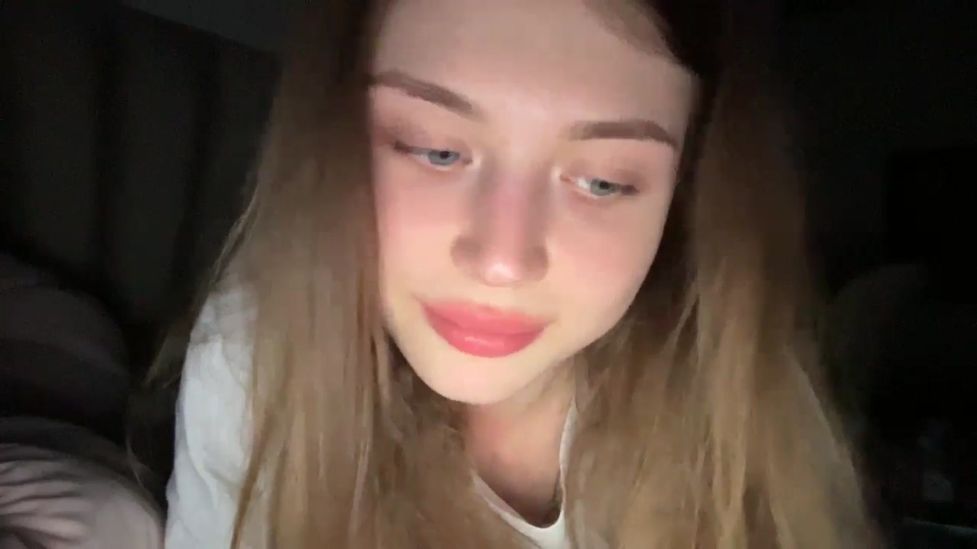 Gallery image thumbnail from Coconut_dream's myfreecams stream on, 06/10/2024, 19:23 image 7 of 20