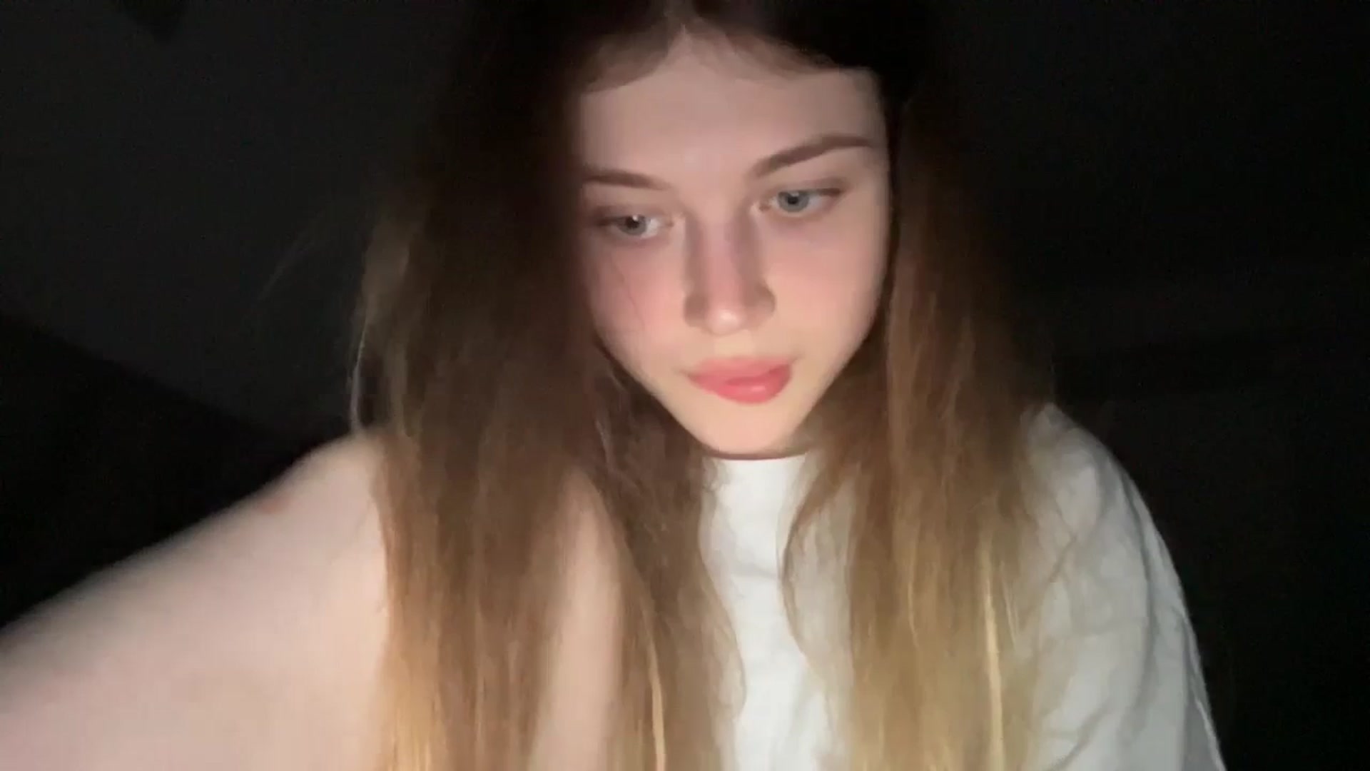 Gallery image thumbnail from Coconut_dream's myfreecams stream on, 06/10/2024, 19:23 image 18 of 20