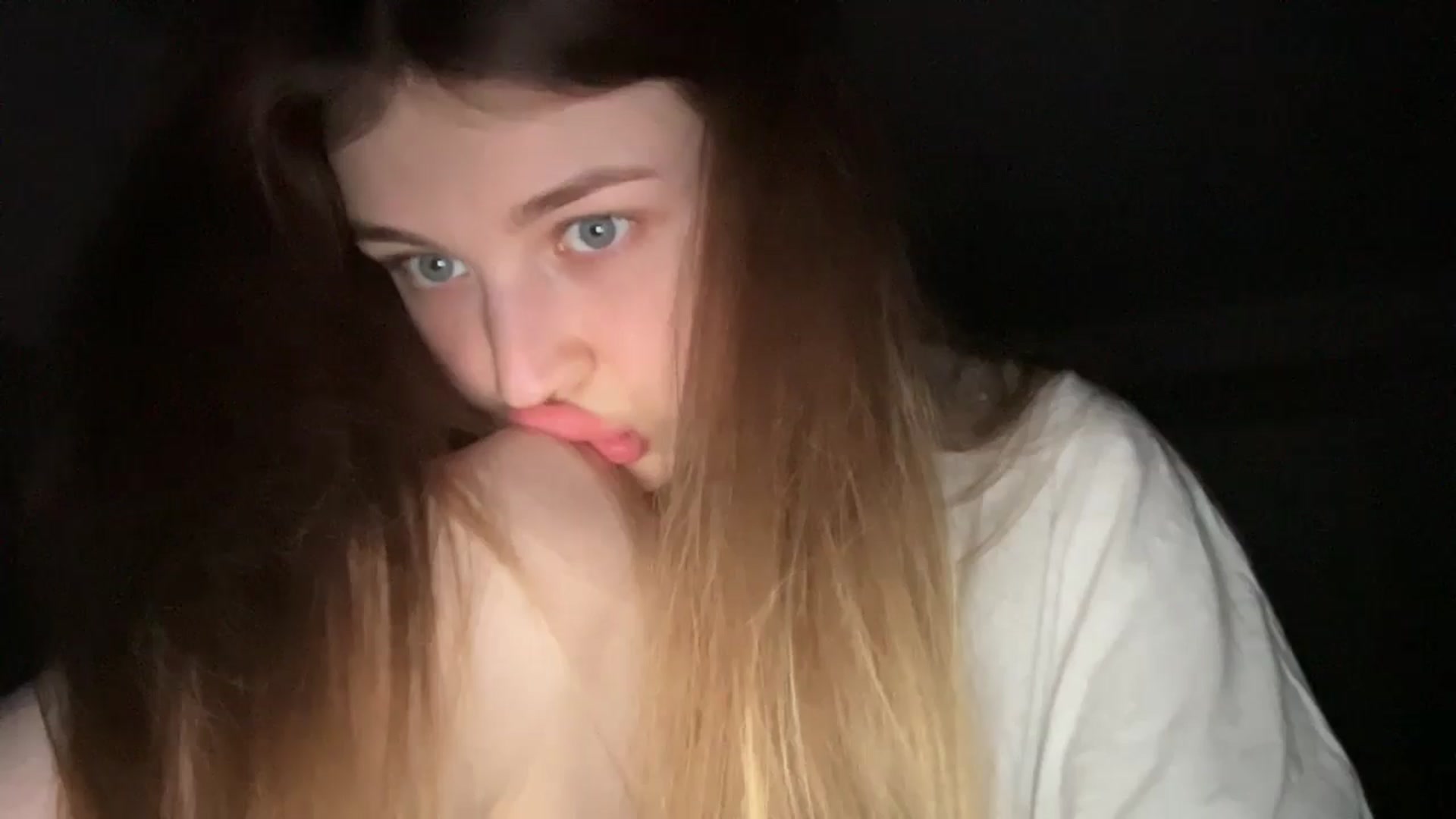 Gallery image thumbnail from Coconut_dream's myfreecams stream on, 06/10/2024, 19:23 image 19 of 20