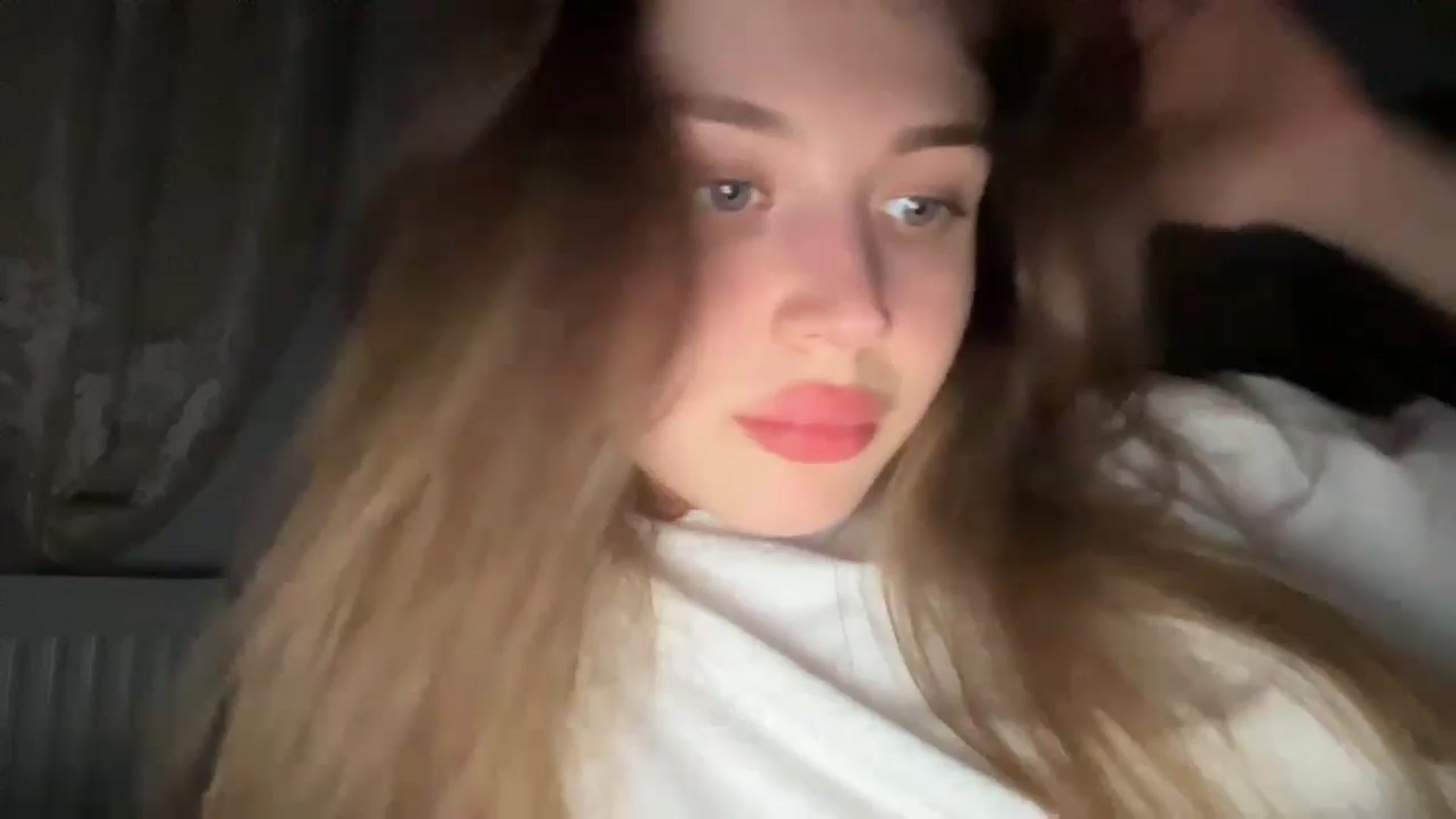 Gallery image thumbnail from Coconut_dream's myfreecams stream on, 06/10/2024, 19:23 image 1 of 20