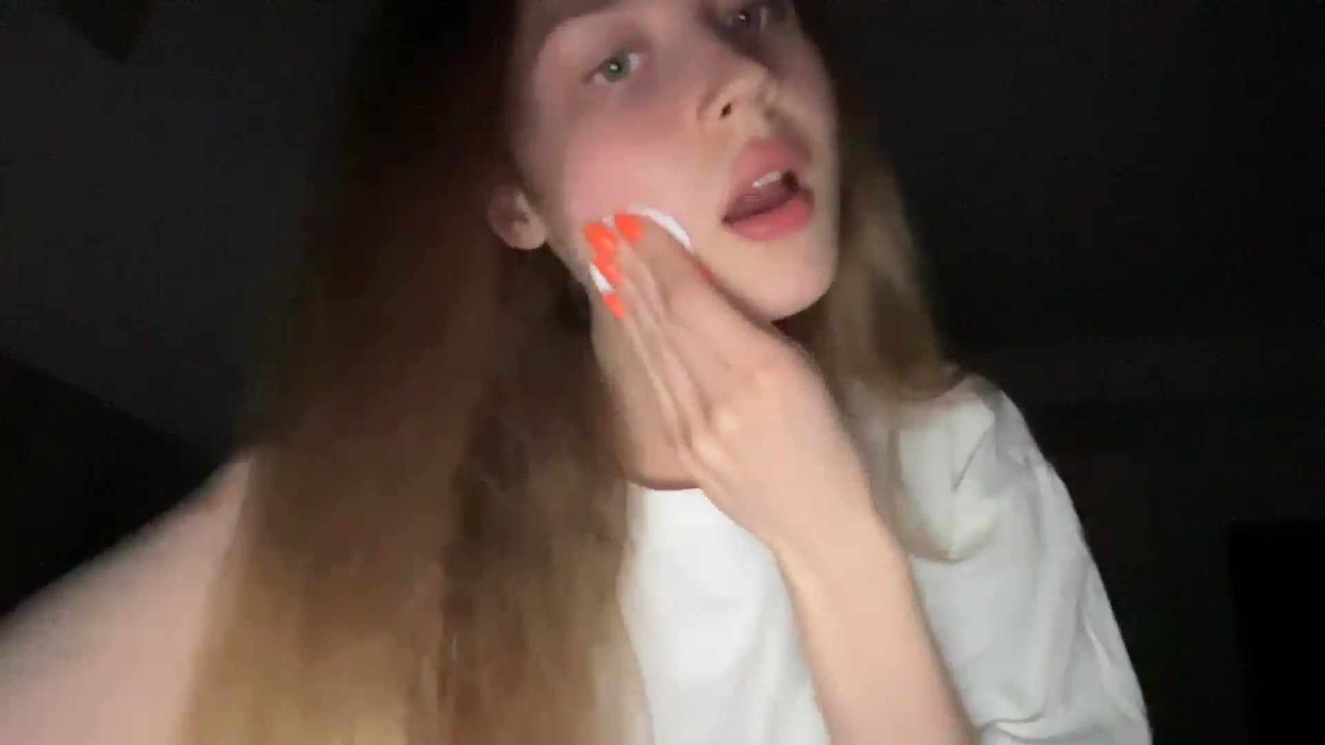 Gallery image thumbnail from Coconut_dream's myfreecams stream on, 06/10/2024, 19:23 image 14 of 20