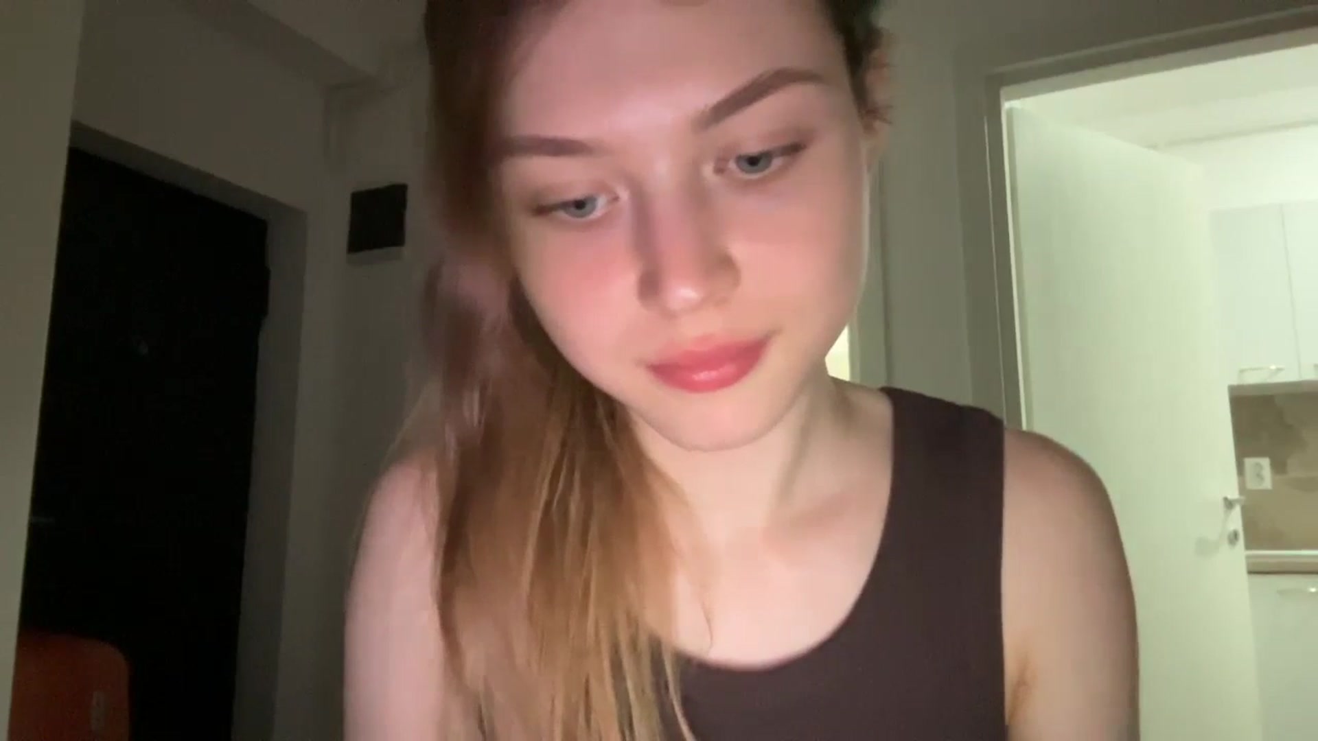 Gallery image thumbnail from Coconut_dream's myfreecams stream on, 06/12/2024, 18:41 image 11 of 20