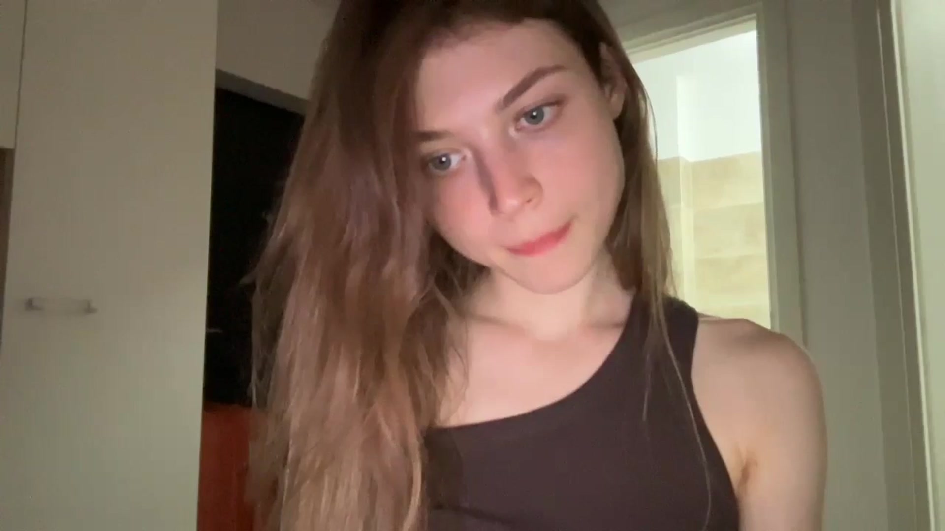 Gallery image thumbnail from Coconut_dream's myfreecams stream on, 06/12/2024, 18:41 image 8 of 20