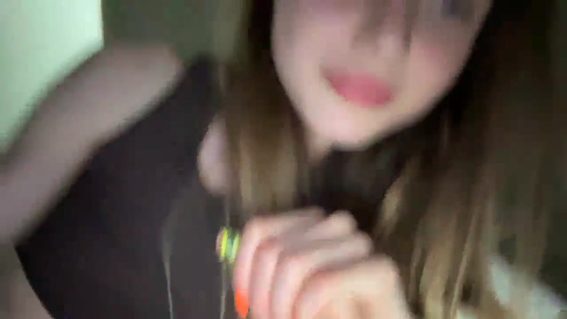 Gallery image thumbnail from Coconut_dream's myfreecams stream on, 06/12/2024, 19:04 image 17 of 20