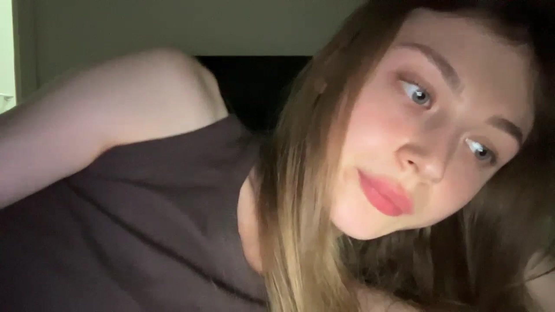 Gallery image thumbnail from Coconut_dream's myfreecams stream on, 06/12/2024, 19:28 image 2 of 20