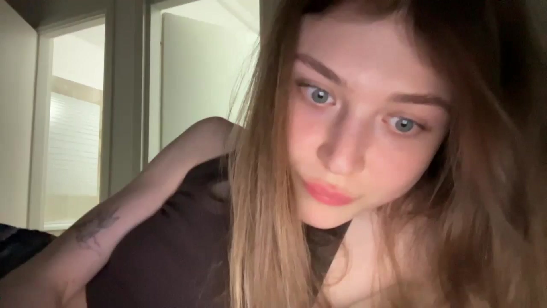 Gallery image thumbnail from Coconut_dream's myfreecams stream on, 06/12/2024, 19:28 image 9 of 20