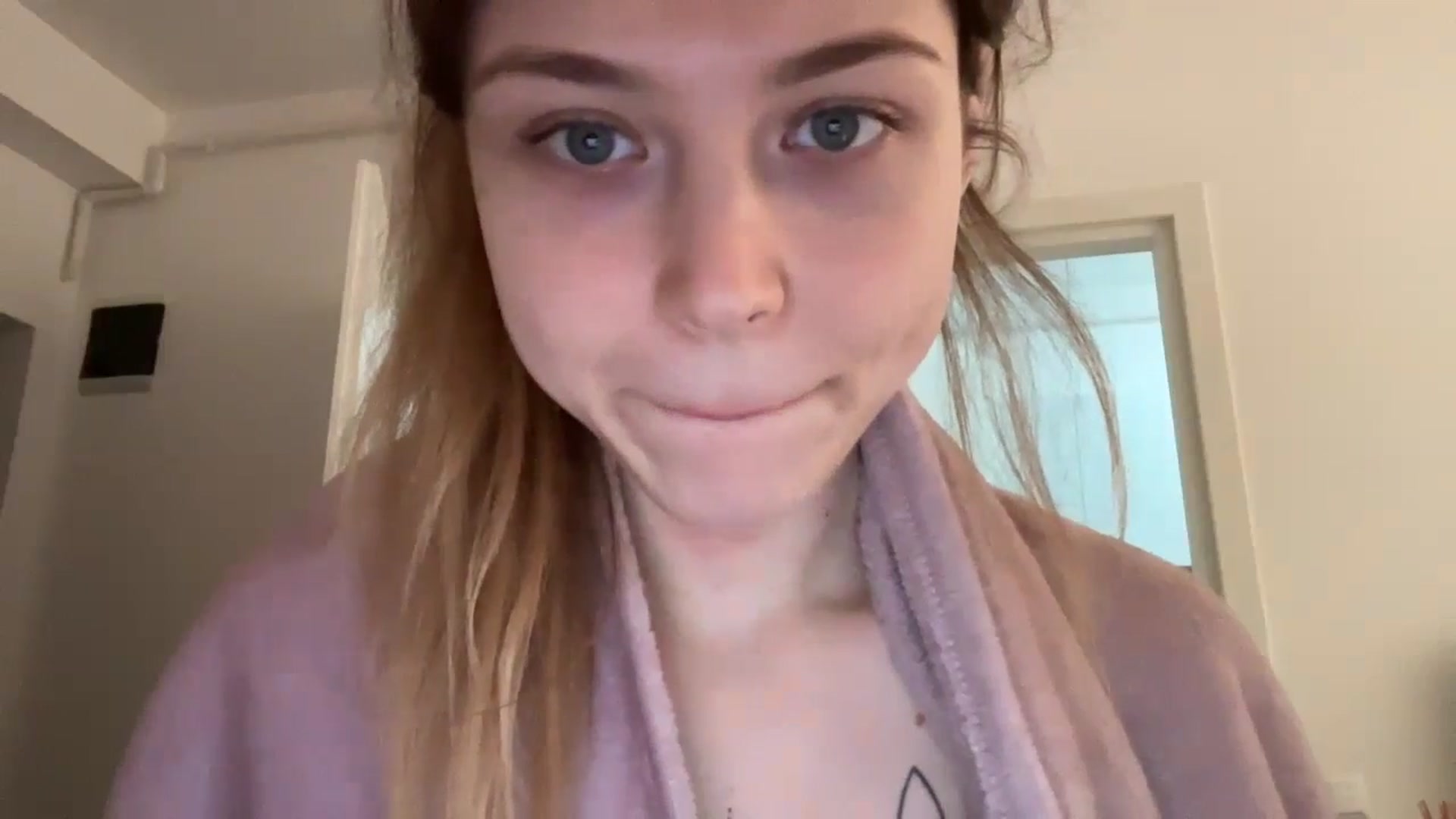 Gallery image thumbnail from Coconut_dream's myfreecams stream on, 06/13/2024, 06:42 image 9 of 20