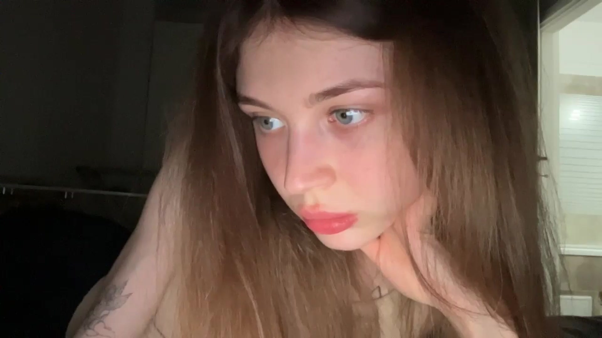 Gallery image thumbnail from Coconut_dream's myfreecams stream on, 06/13/2024, 20:10 image 9 of 20