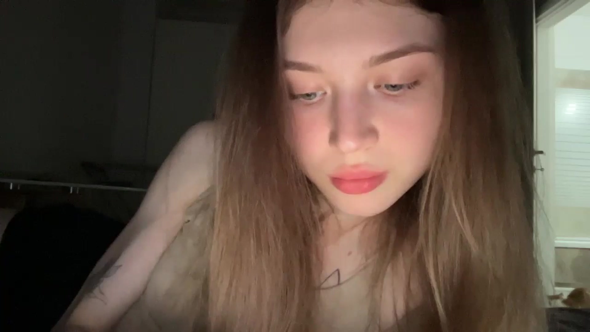 Gallery image thumbnail from Coconut_dream's myfreecams stream on, 06/13/2024, 20:10 image 13 of 20