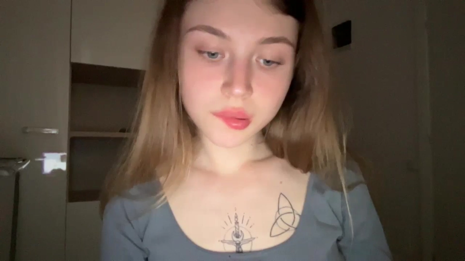 Gallery image thumbnail from Coconut_dream's myfreecams stream on, 06/14/2024, 17:29 image 18 of 20