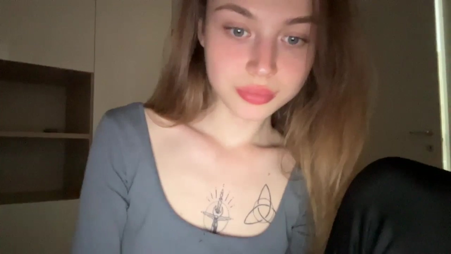 Gallery image thumbnail from Coconut_dream's myfreecams stream on, 06/14/2024, 17:29 image 10 of 20