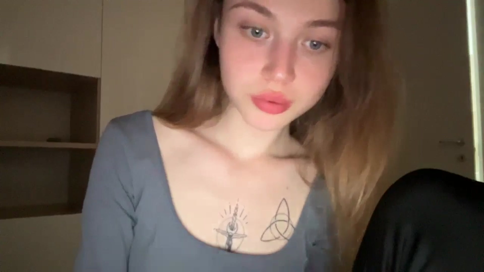 Gallery image thumbnail from Coconut_dream's myfreecams stream on, 06/14/2024, 17:29 image 8 of 20