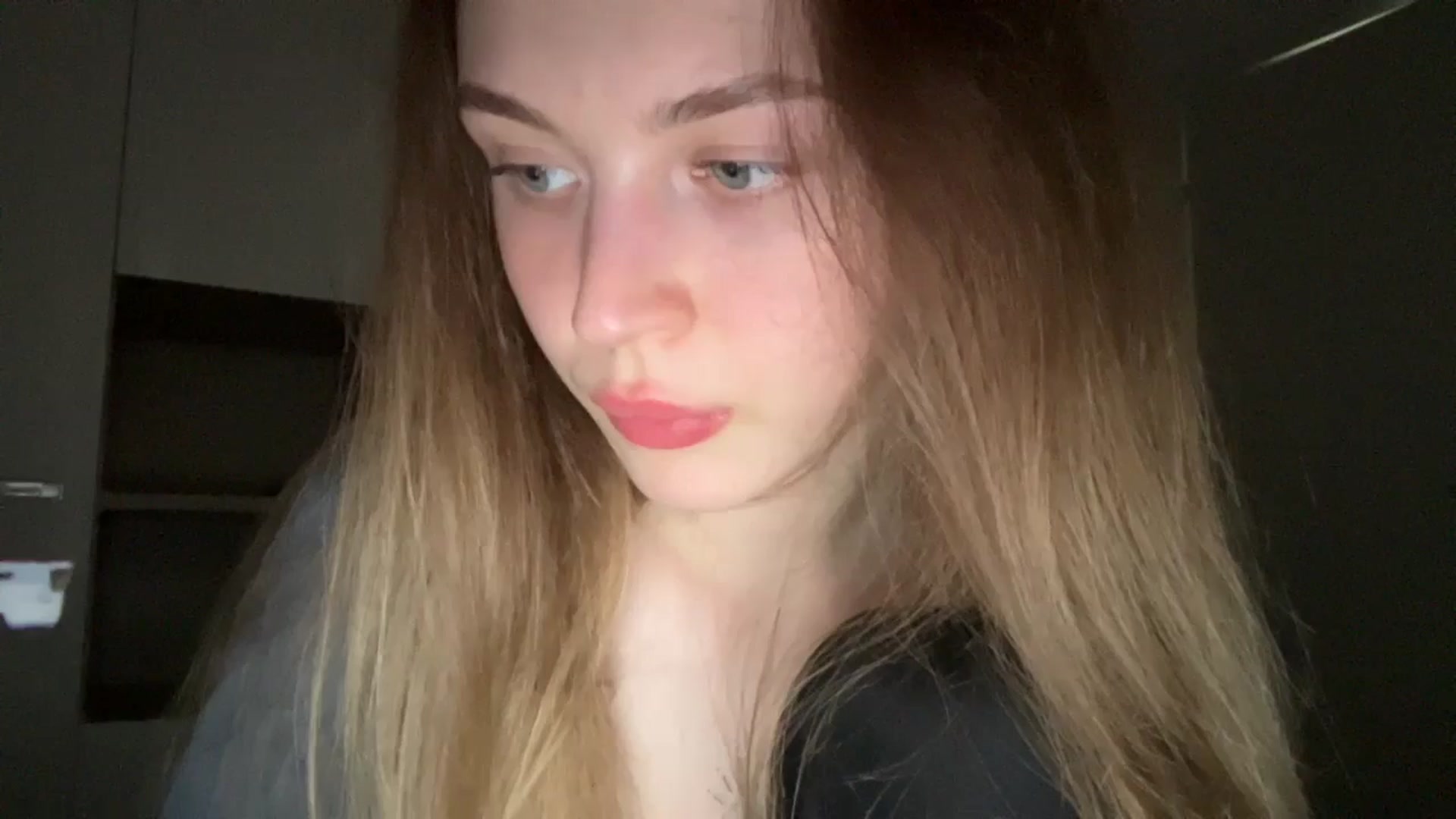 Gallery image thumbnail from Coconut_dream's myfreecams stream on, 06/14/2024, 17:46 image 14 of 20