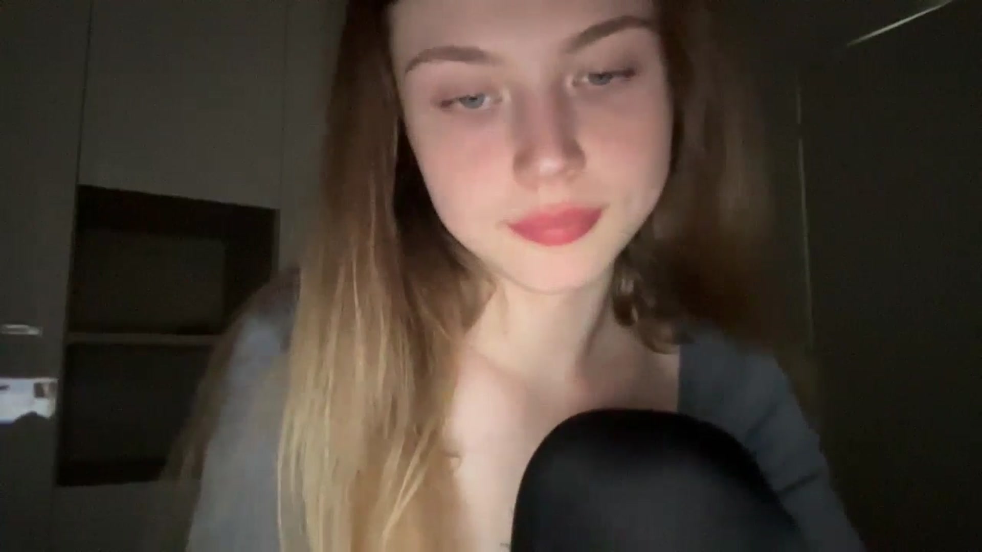 Gallery image thumbnail from Coconut_dream's myfreecams stream on, 06/14/2024, 17:46 image 15 of 20
