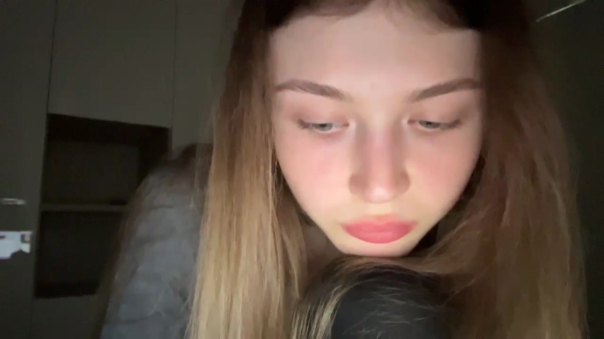 Gallery image thumbnail from Coconut_dream's myfreecams stream on, 06/14/2024, 17:46 image 9 of 20