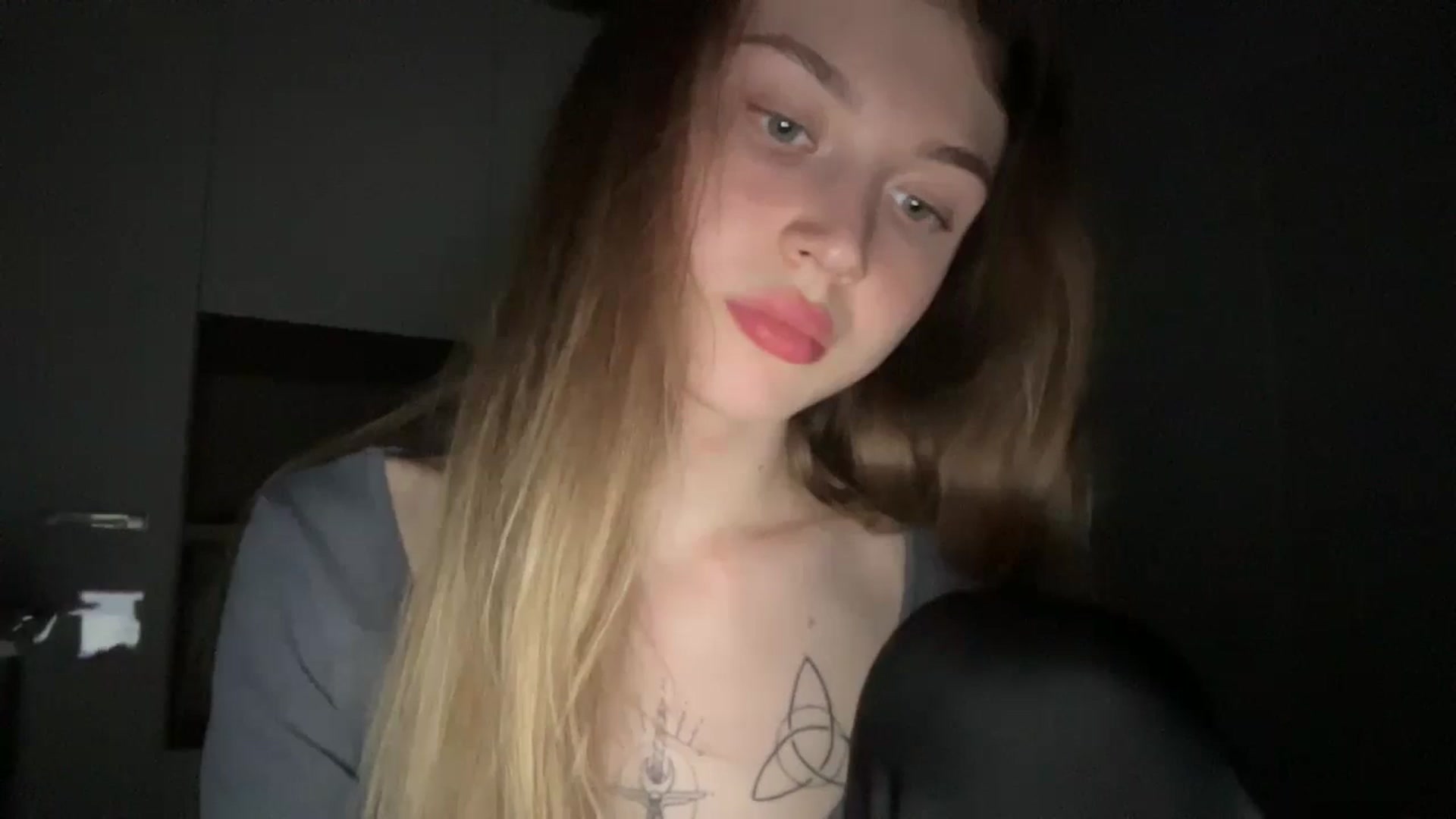Gallery image thumbnail from Coconut_dream's myfreecams stream on, 06/14/2024, 18:13 image 11 of 20