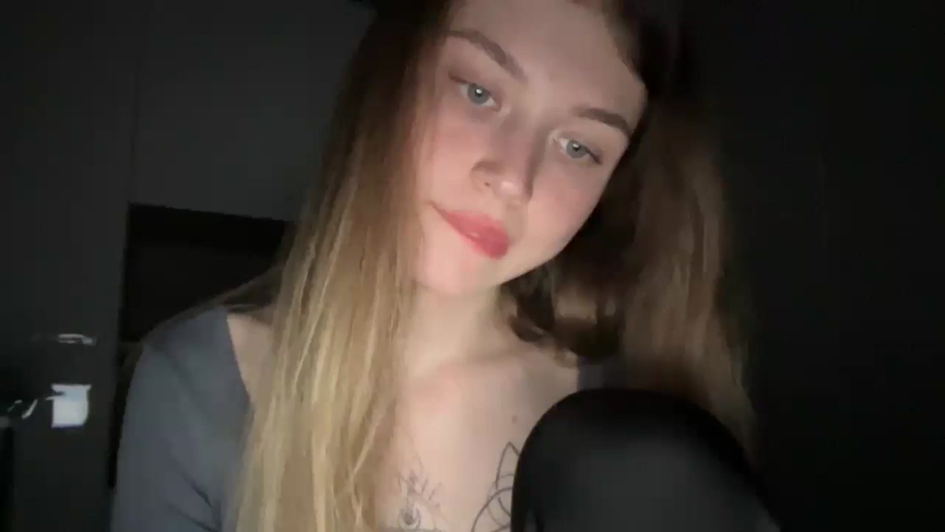 Gallery image thumbnail from Coconut_dream's myfreecams stream on, 06/14/2024, 18:13 image 12 of 20