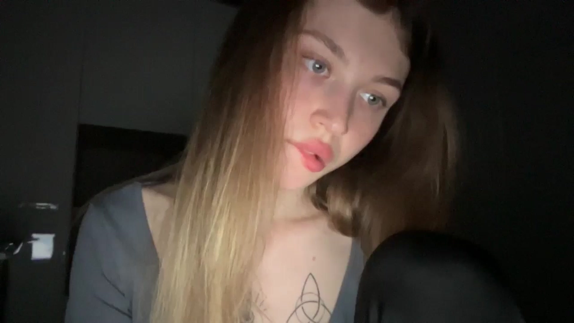 Gallery image thumbnail from Coconut_dream's myfreecams stream on, 06/14/2024, 18:13 image 14 of 20