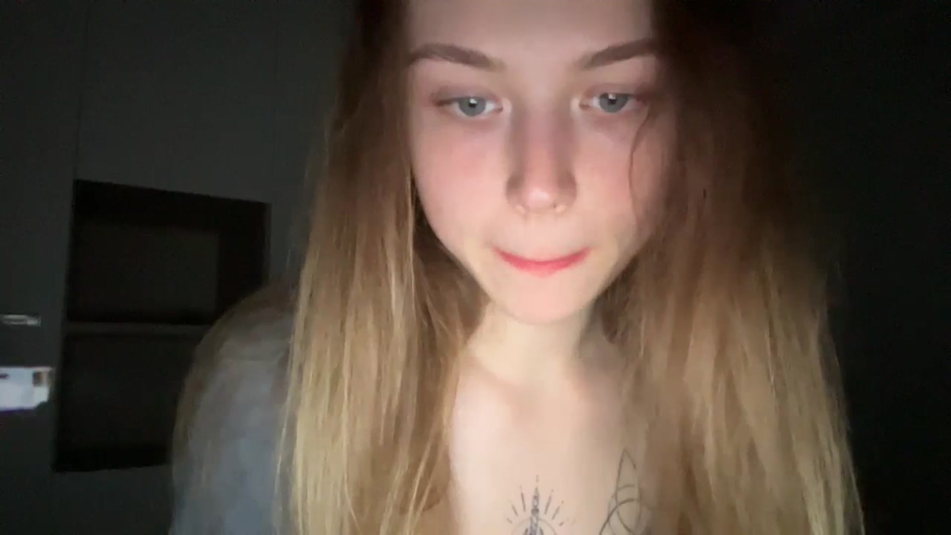 Gallery image thumbnail from Coconut_dream's myfreecams stream on, 06/14/2024, 18:13 image 3 of 20