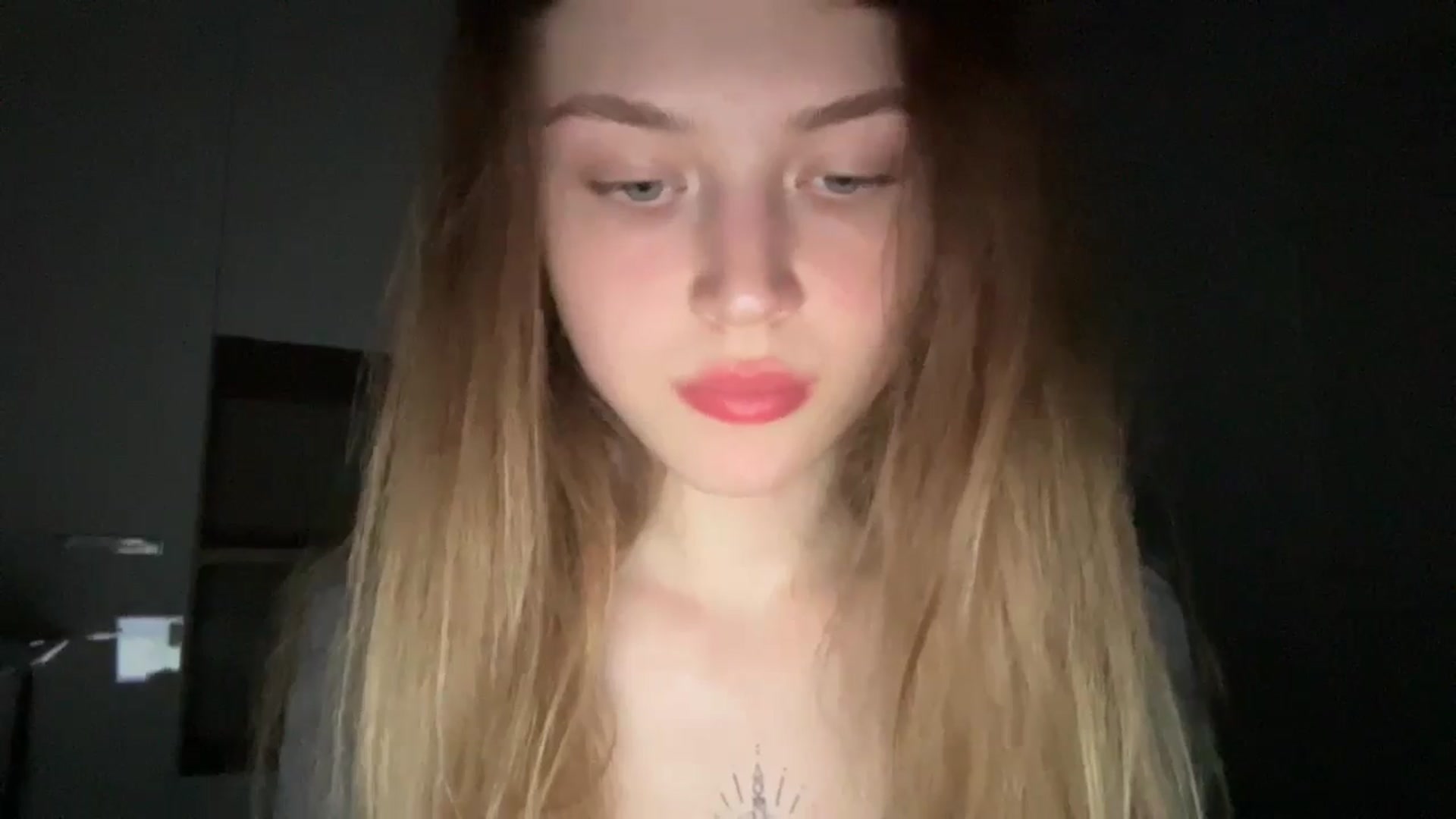 Gallery image thumbnail from Coconut_dream's myfreecams stream on, 06/14/2024, 18:13 image 6 of 20