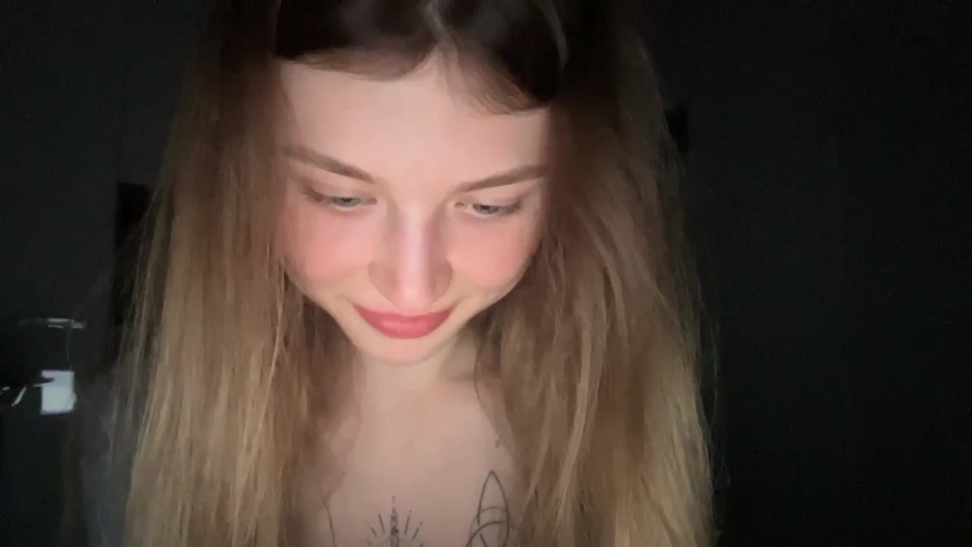 Gallery image thumbnail from Coconut_dream's myfreecams stream on, 06/14/2024, 18:36 image 19 of 20