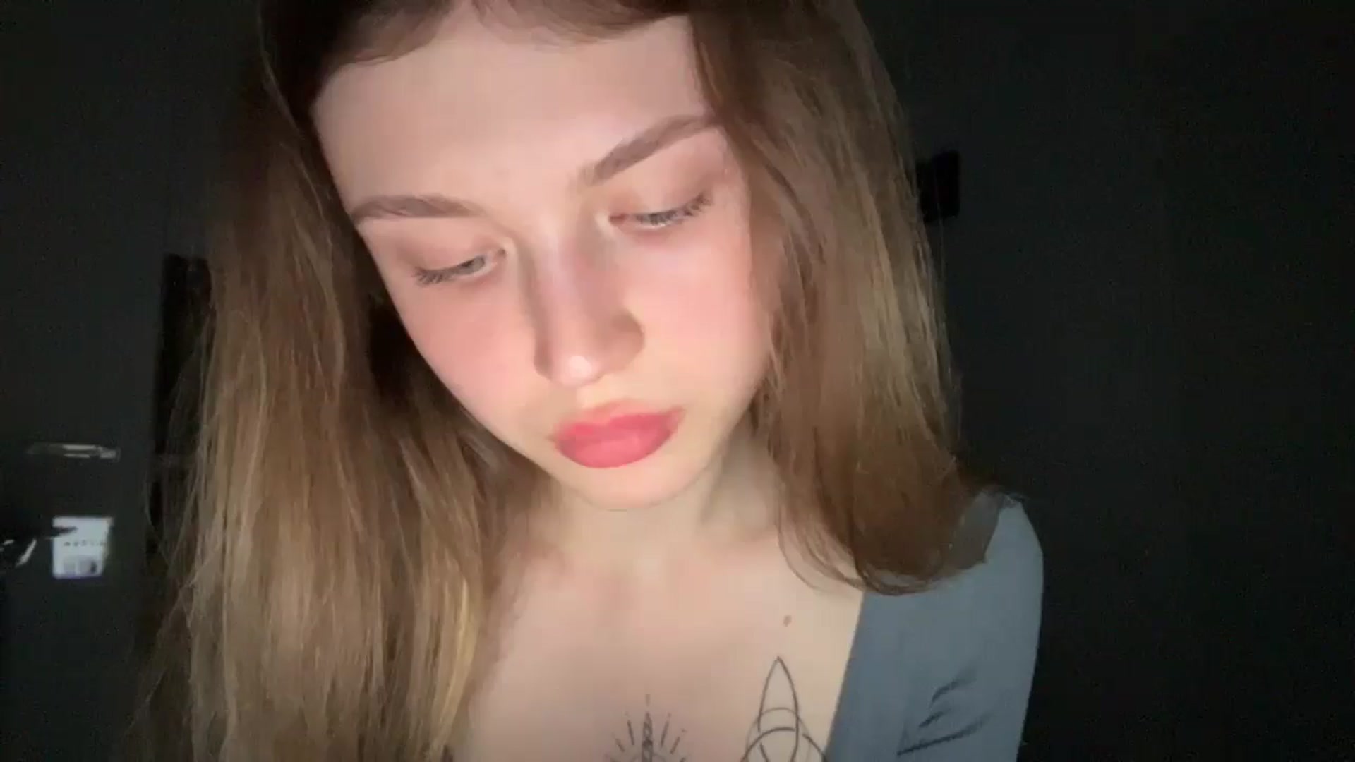 Gallery image thumbnail from Coconut_dream's myfreecams stream on, 06/14/2024, 18:36 image 9 of 20