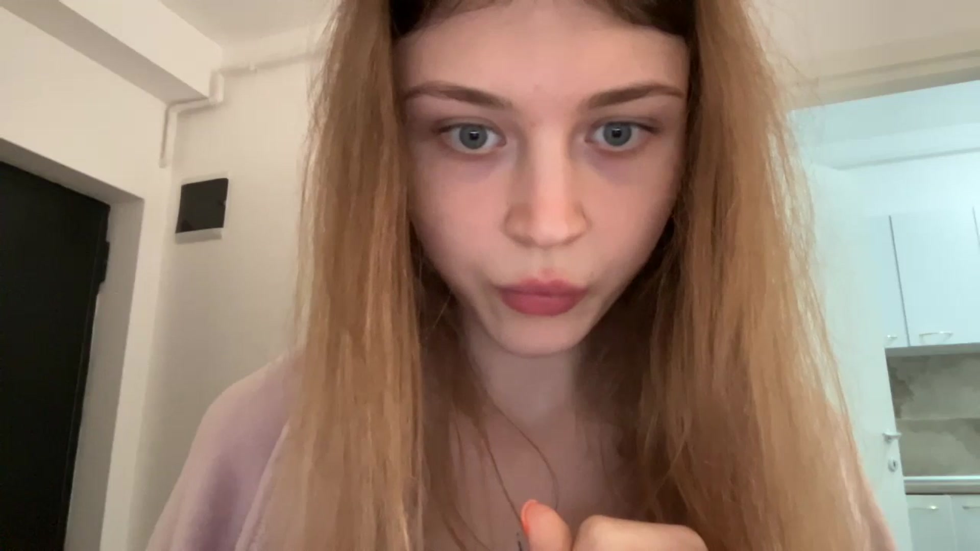 Gallery image thumbnail from Coconut_dream's myfreecams stream on, 06/15/2024, 08:51 image 20 of 20