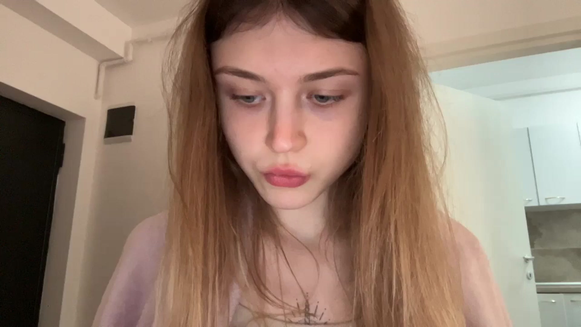 Gallery image thumbnail from Coconut_dream's myfreecams stream on, 06/15/2024, 08:51 image 18 of 20
