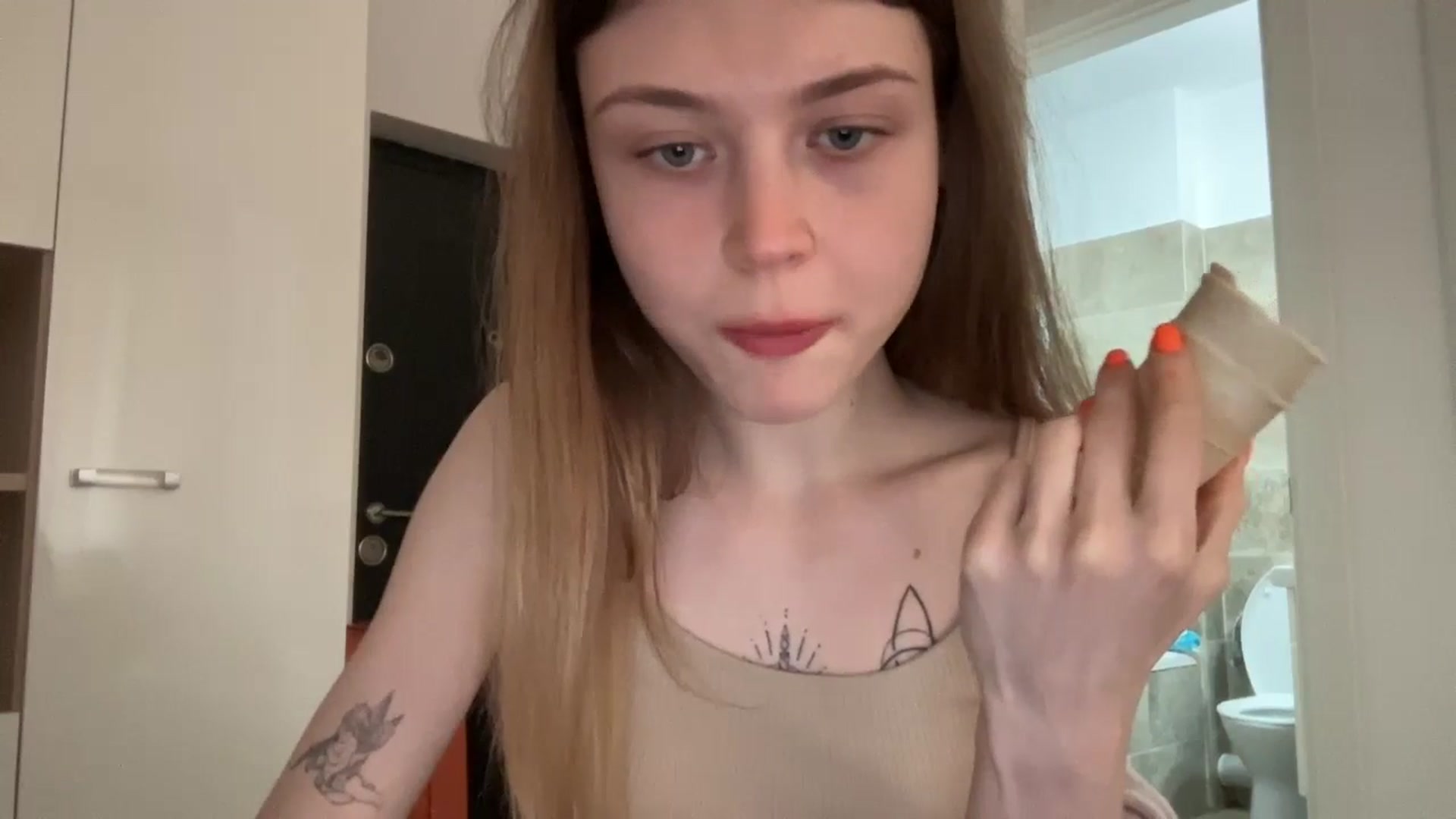 Gallery image thumbnail from Coconut_dream's myfreecams stream on, 06/15/2024, 08:51 image 7 of 20