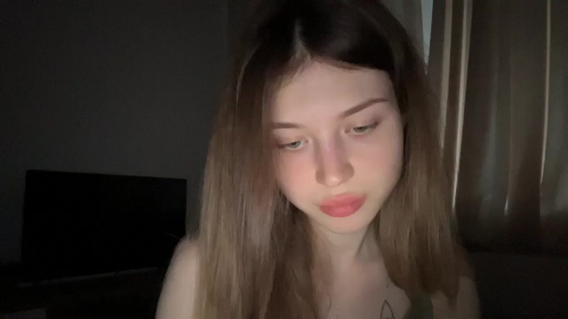 Gallery image thumbnail from Coconut_dream's myfreecams stream on, 06/15/2024, 18:25 image 3 of 20