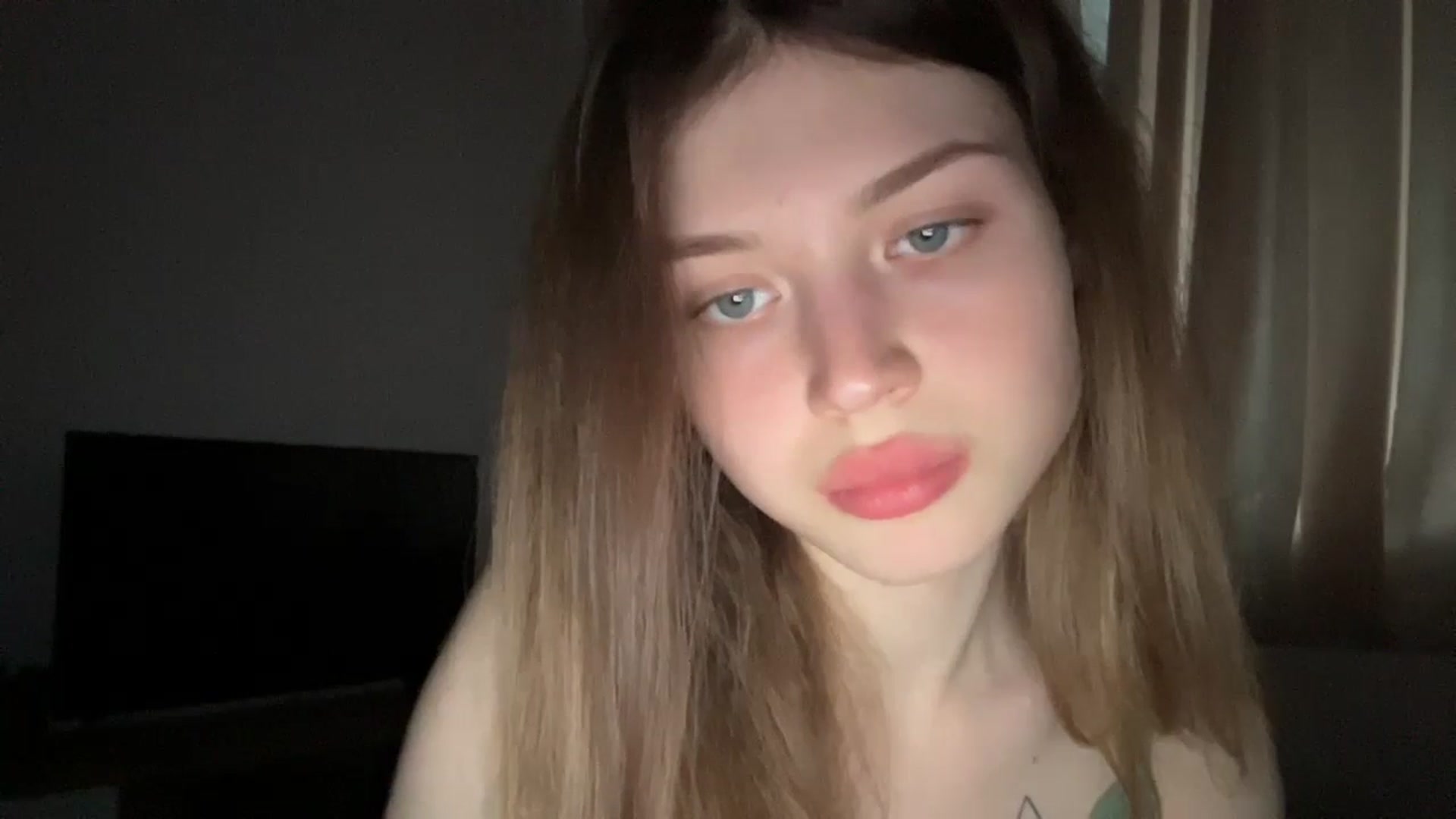 Gallery image thumbnail from Coconut_dream's myfreecams stream on, 06/15/2024, 18:25 image 2 of 20
